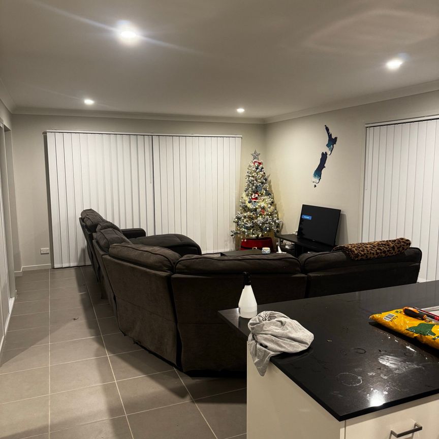 Burpengary East - Photo 1