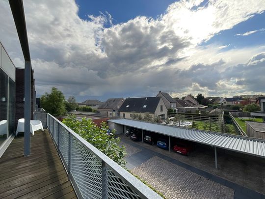 Mooi duplex-appartement met 3 slaapkamers en 2 badkamers nabij centrum Melsele - Photo 1