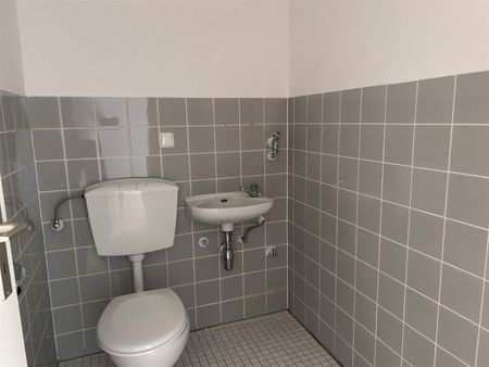 Frisch renoviert: 3-ZW in der Helsinkistr. 86 in Kiel zu vermieten! OTTO STÖBEN GmbH - Foto 2