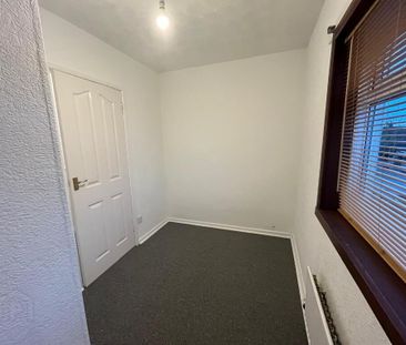 14 Thornfield Court, Carrickfergus, BT38 8LP - Photo 3