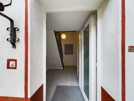 Seltene Möglichkeit! Praktische und geräumige 4-Zimmer Wohnung zum Top-Preis in Ockenheim! - Foto 3