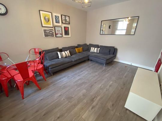 6 bedroom terraced house to rent - Photo 1