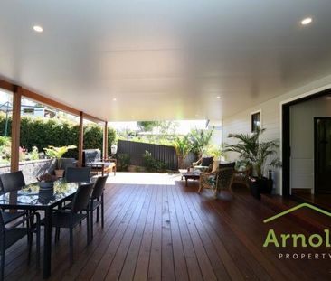 IMMACULATE HOME CLOSE TO BEACHES - Photo 6