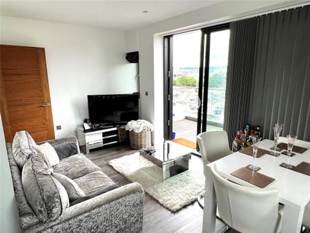 2 bedroom apartment to rent - Photo 2