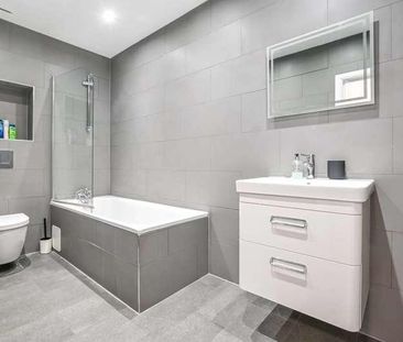 Holloway Road, Holloway, N7 - Photo 3