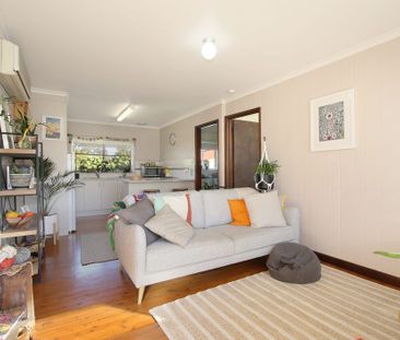 Low-Maintenance Living in a Prime East Albury Location - Photo 1
