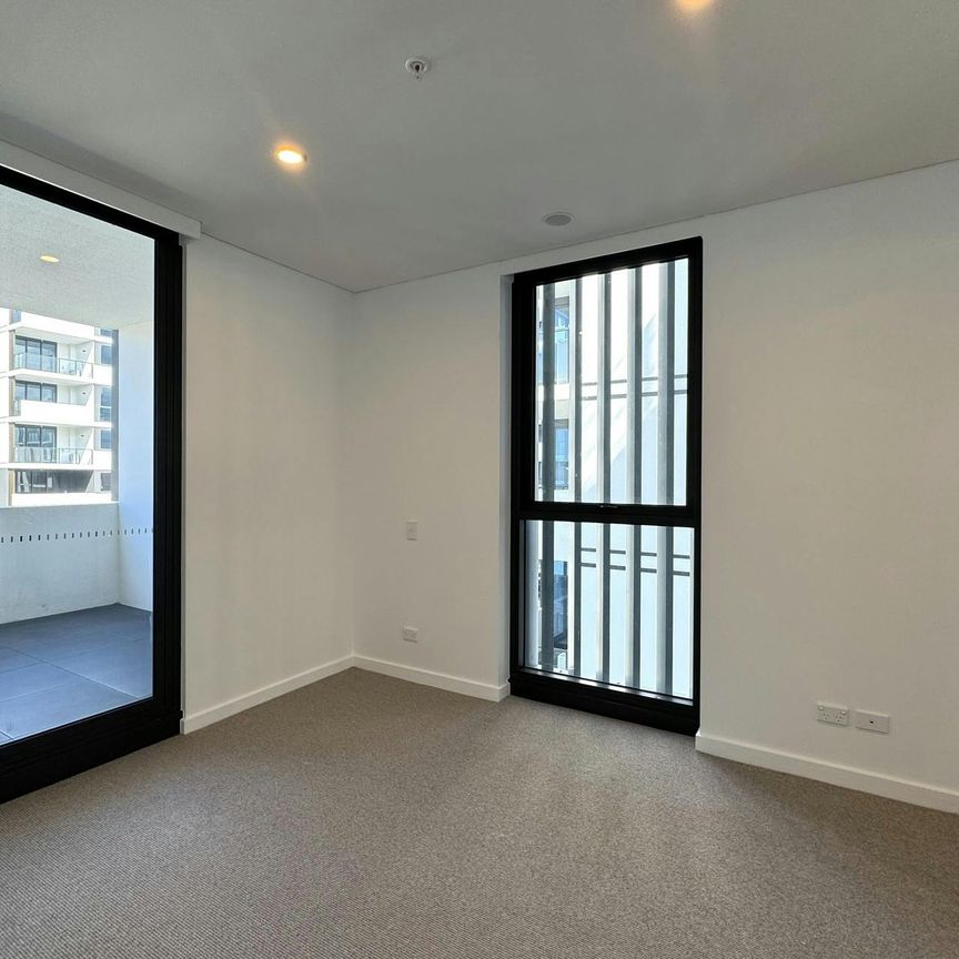 ULTRA MODERN APARTMENT - Photo 1