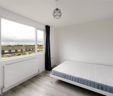 Monks Park Avenue, Southmead - Photo 3