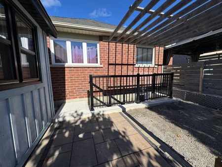 For Lease - 3 Harkness Drive Unit# Basement, Whitby, Ontario - Photo 5