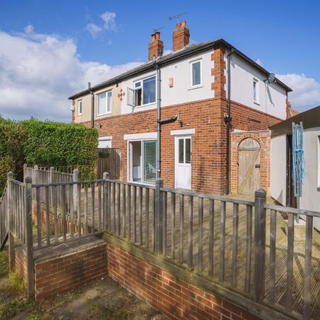3 bedroom semi-detached house to rent - Photo 3