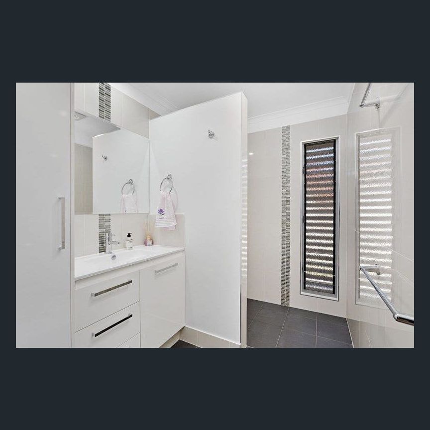 158 Beams Rd, Zillmere QLD 4034 - House For Rent | Domain - Photo 1