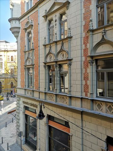 Kiadó újszerű állapotú lakás - Budapest V. kerület - Photo 3