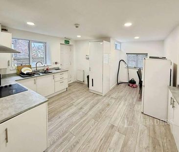 Queen Street, Normanton, West Yorkshire, WF6 - Photo 6