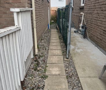 For Lease - 147 Morton Way Unit# BSMT, Brampton, Ontario - Photo 4