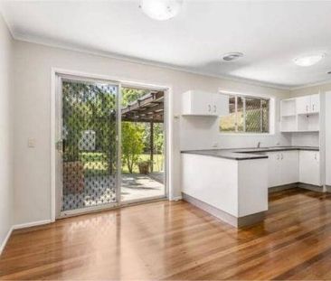 Family friendly Brick home with modern comfort - Photo 6