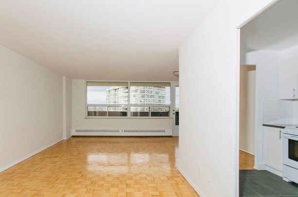 For Lease - 6200 Bathurst Street Unit# 1105, Toronto, Ontario - Photo 1