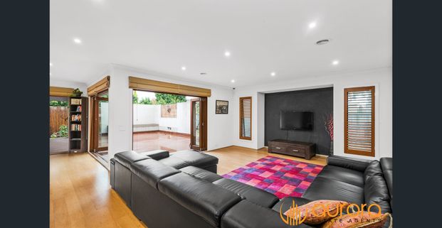 ELEGANT FAMILY LIVING IN THE HEART OF EDEN RISE - Photo 1