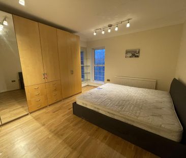 1 bedroom in a house share to rent - Photo 6