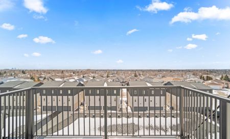 Hawthorne: Gold Accents – 1800 Leila, Winnipeg, MB - Photo 5