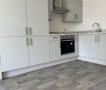 1 Bed Flat, Egerton Park, CH42 - Photo 2