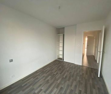 Location Appartement 3 pièces 71m² THOUARE SUR LOIRE 44470 - Photo 3