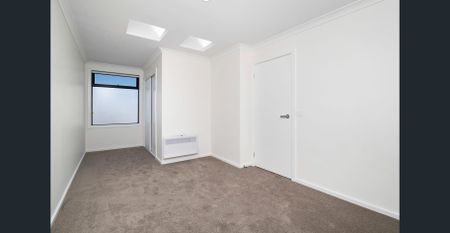 Receive $1,000 FREE rent when you secure this home!!! Spacious 4-Bedroom Townhome for Lease in Kalkallo - Photo 4