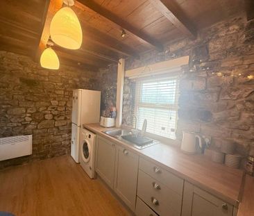 2 bedroom terraced house to rent - Photo 6