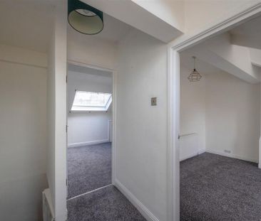 4 bedroom terraced house to rent - Photo 6