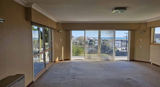 Centrally located is this little beauty! - Photo 1