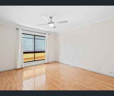 63 Hellawell Rd, Sunnybank Hills, Qld 4109 - Photo 2