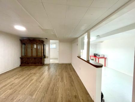 For Lease - 3264 Fieldgate Drive Unit# Bsmt, Mississauga, Ontario - Photo 3