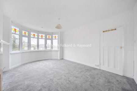 4 bedroom semi-detached house to rent - Photo 5