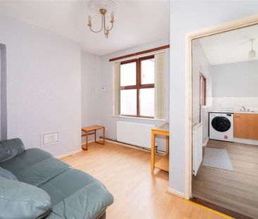72 Harcourt Drive, Belfast, BT14 6GS - Photo 2