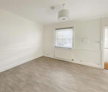 Warrior Square, Eastbourne, BN22 - Photo 3