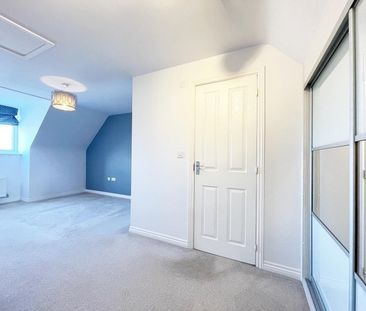 3 bedroom House To Let - Photo 2