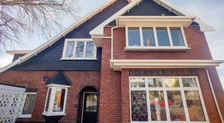 Fully Furnished Ensuite Room on Heriot Row - Photo 2