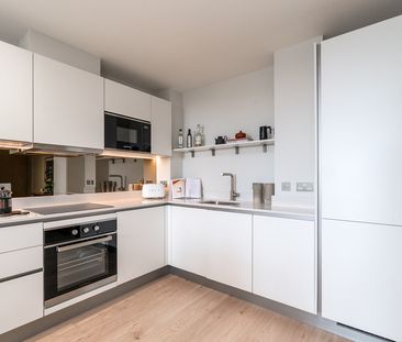 APARTMENT 307, SHORE CLUB, BEACH ROAD, DUBLIN 4, D04 W8P3 - Photo 3
