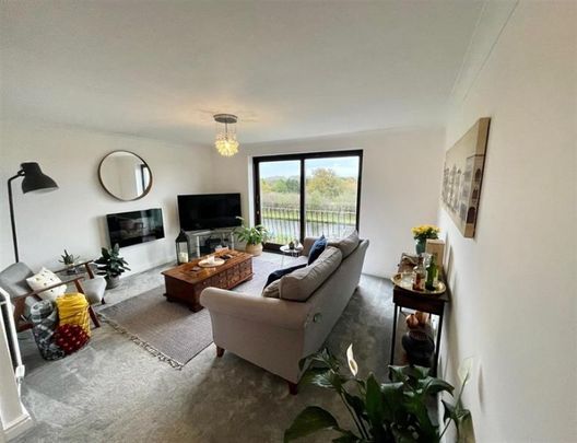 3 Bedroom Terraced To Let - Photo 1