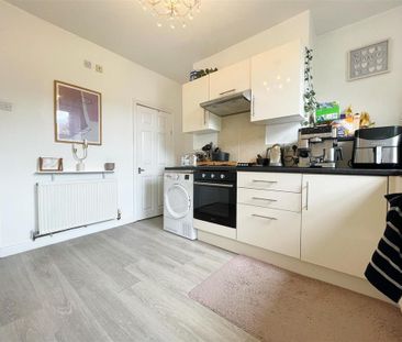 2 bedroom terraced house to rent - Photo 6