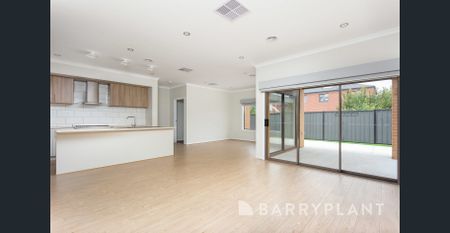 Stylish Family Living in the Heart of Forsyth Park - Photo 2