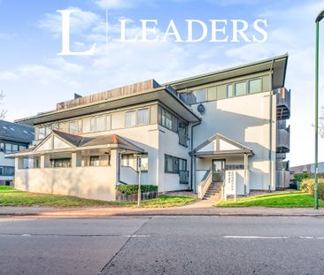 2 bedroom apartment to rent North Street, Horsham, West Sussex, RH13 - Photo 2