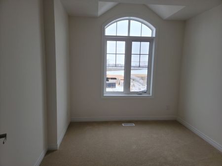 For Lease - 127 Broadacre Drive, Kitchener, Ontario - Photo 3