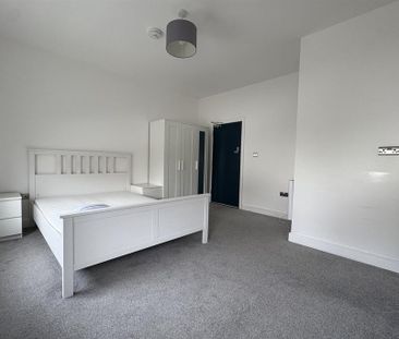 5 bedroom terraced house to rent - Photo 3