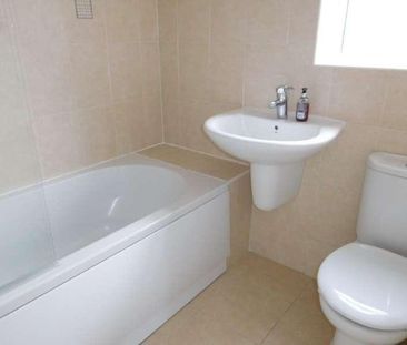 Hillfield, Monkseaton, Whitley Bay, NE25 - Photo 5