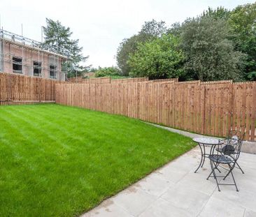 2 bedroom semi-detached house to rent - Photo 2