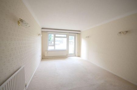 3 bedroom flat to rent - Photo 2