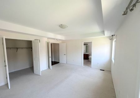 For Lease - 93 Forest Edge Crescent, East Gwillimbury, Ontario - Photo 5