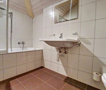 Bel appartement en duplex de 3.5 pièces au 1er étage au centre de B... - Photo 6