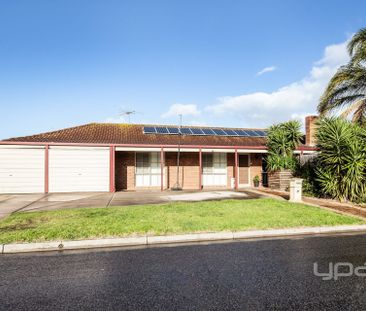 14 Kevington Street, Werribee - Photo 4