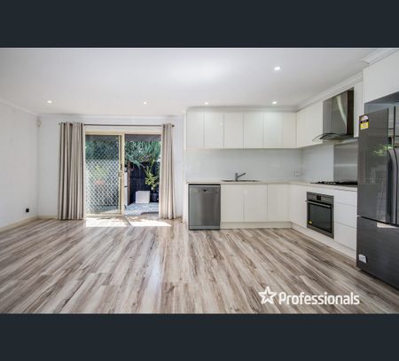 3/2 Georges Road, Ringwood, Vic 3134 - Photo 3